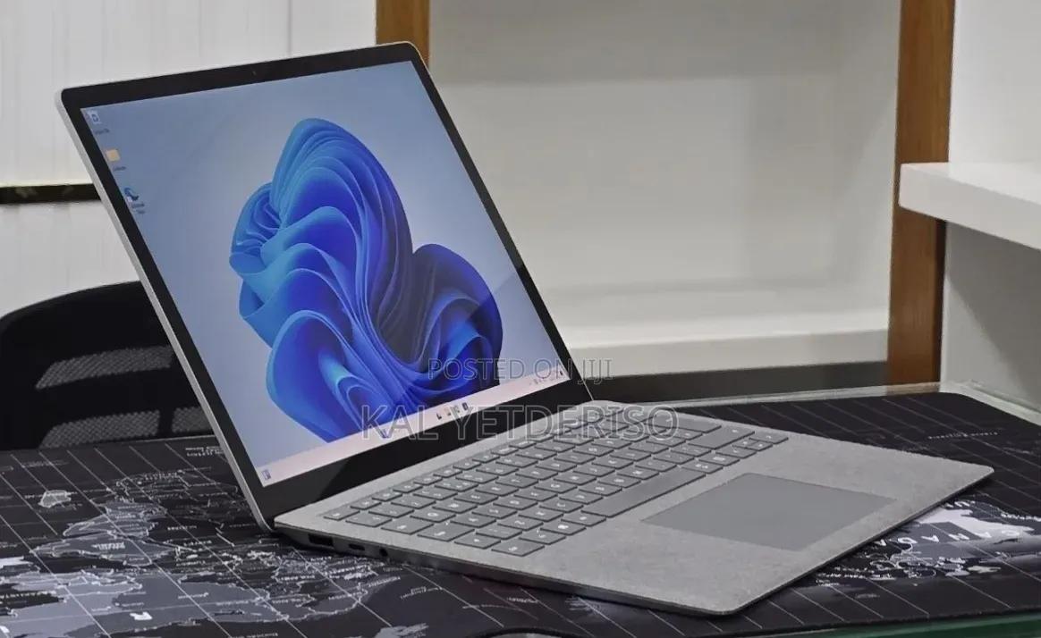 New Microsoft Surface Laptop 4 16GB Intel Core i5 SSHD (Hybrid) 512GB
