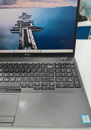 New Laptop Dell Precision 3541 16GB Intel Core i7 SSD 512GB