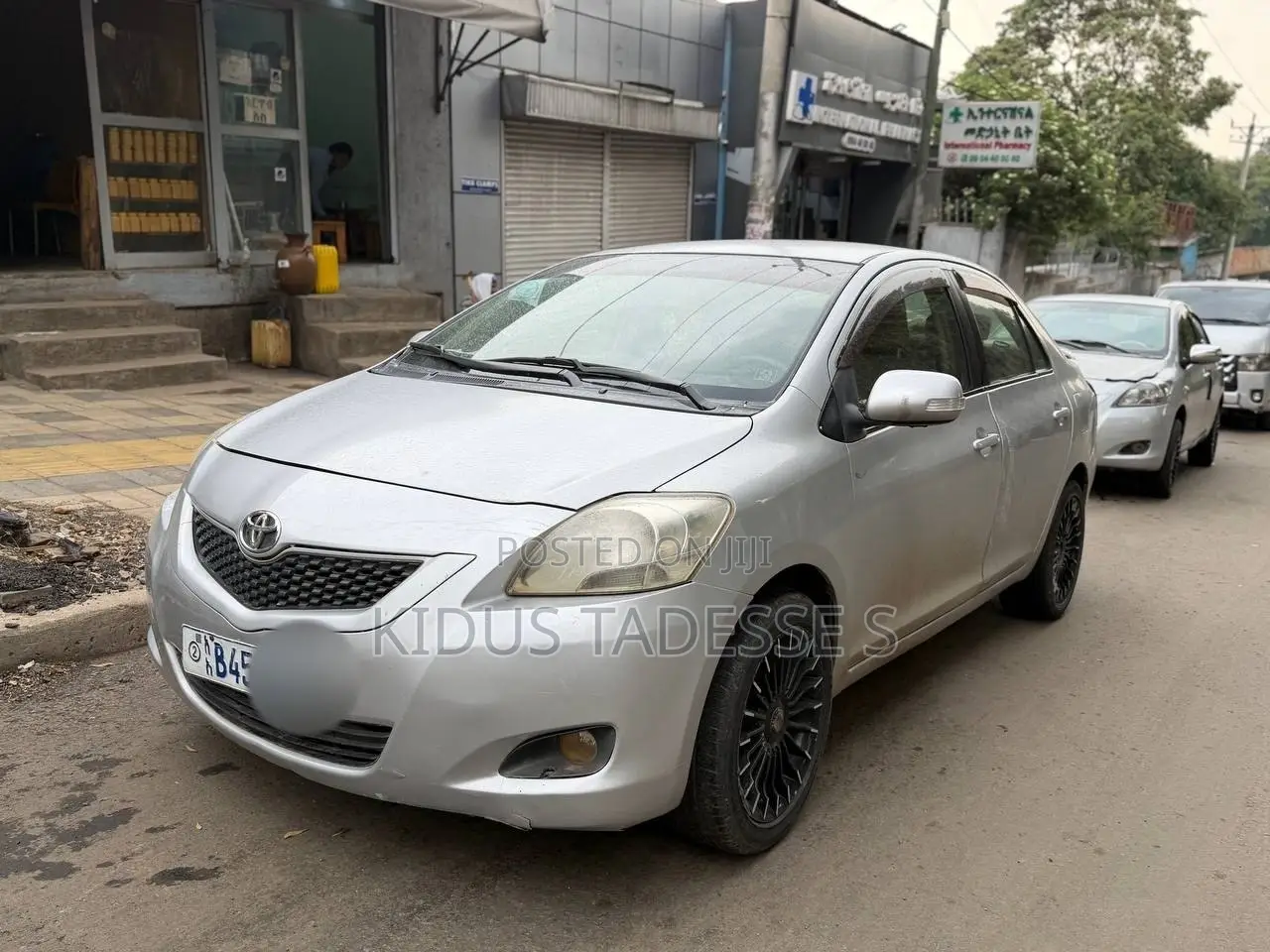 Toyota Yaris 2010 Silver