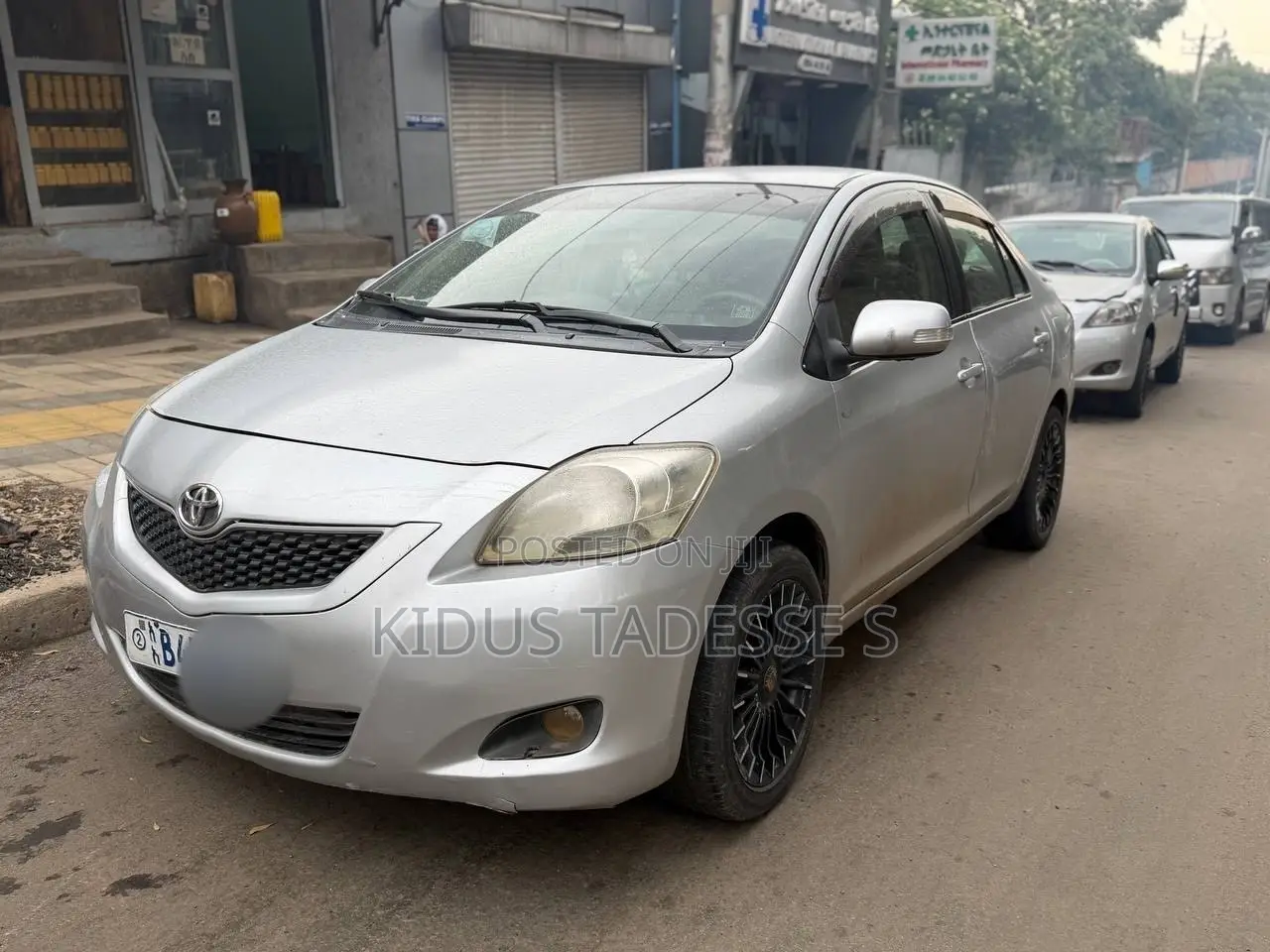Toyota Yaris 2010 Silver