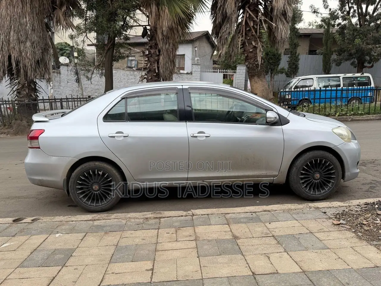 Toyota Yaris 2010 Silver