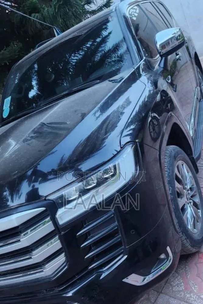 Toyota Land Cruiser 2023 Black