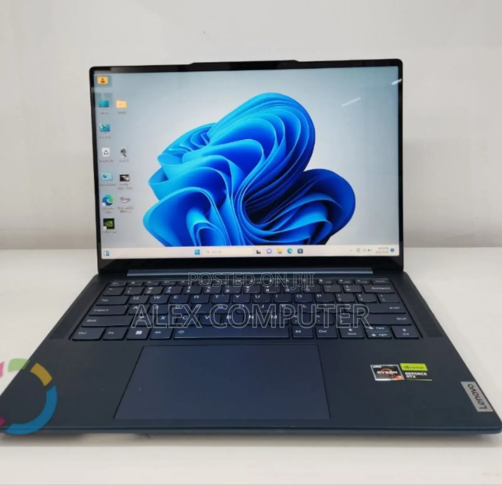 New Laptop Lenovo 16GB AMD Ryzen 7 SSD 512GB