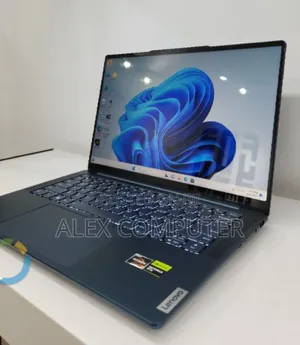 New Laptop Lenovo 16GB AMD Ryzen 7 SSD 512GB