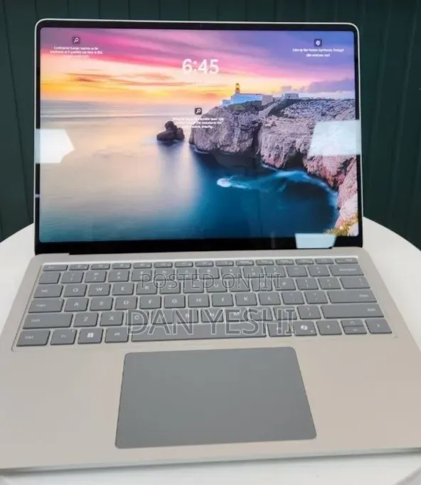 New Laptop Microsoft Surface Laptop 16GB Intel Core i5 SSD 512GB
