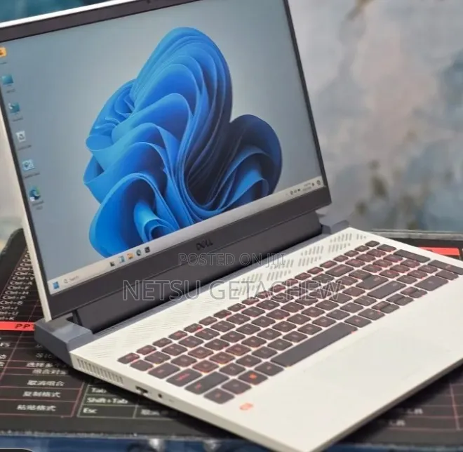 New Laptop Dell G15 5535 8GB AMD Ryzen 7 SSD 512GB