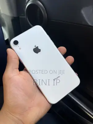Apple iPhone XR 128 GB White