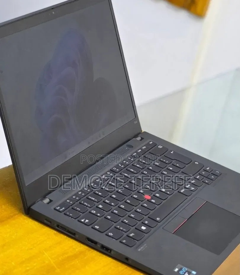 New Laptop Lenovo ThinkPad T14s Gen 2 16GB Intel Core i7 SSD 512GB