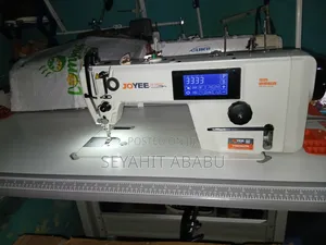 Industrial Sewing Machine