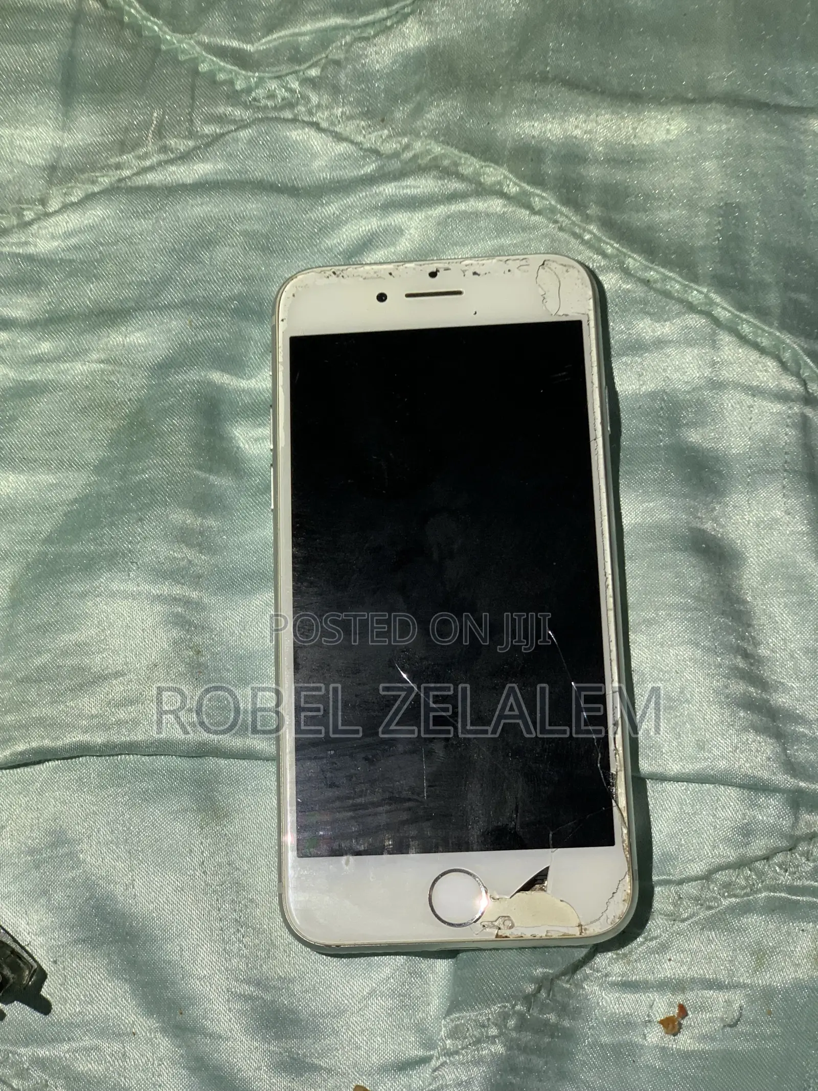 Apple iPhone 8 64 GB White