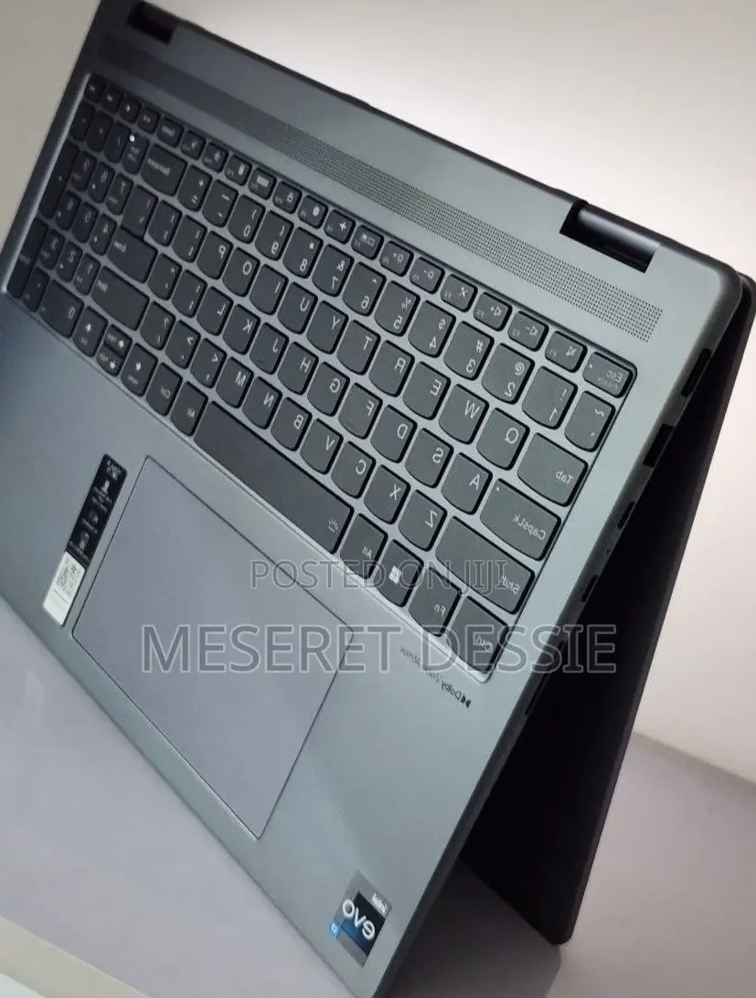 New Laptop Lenovo Yoga 7i 16GB Intel Core i7 SSD 512GB