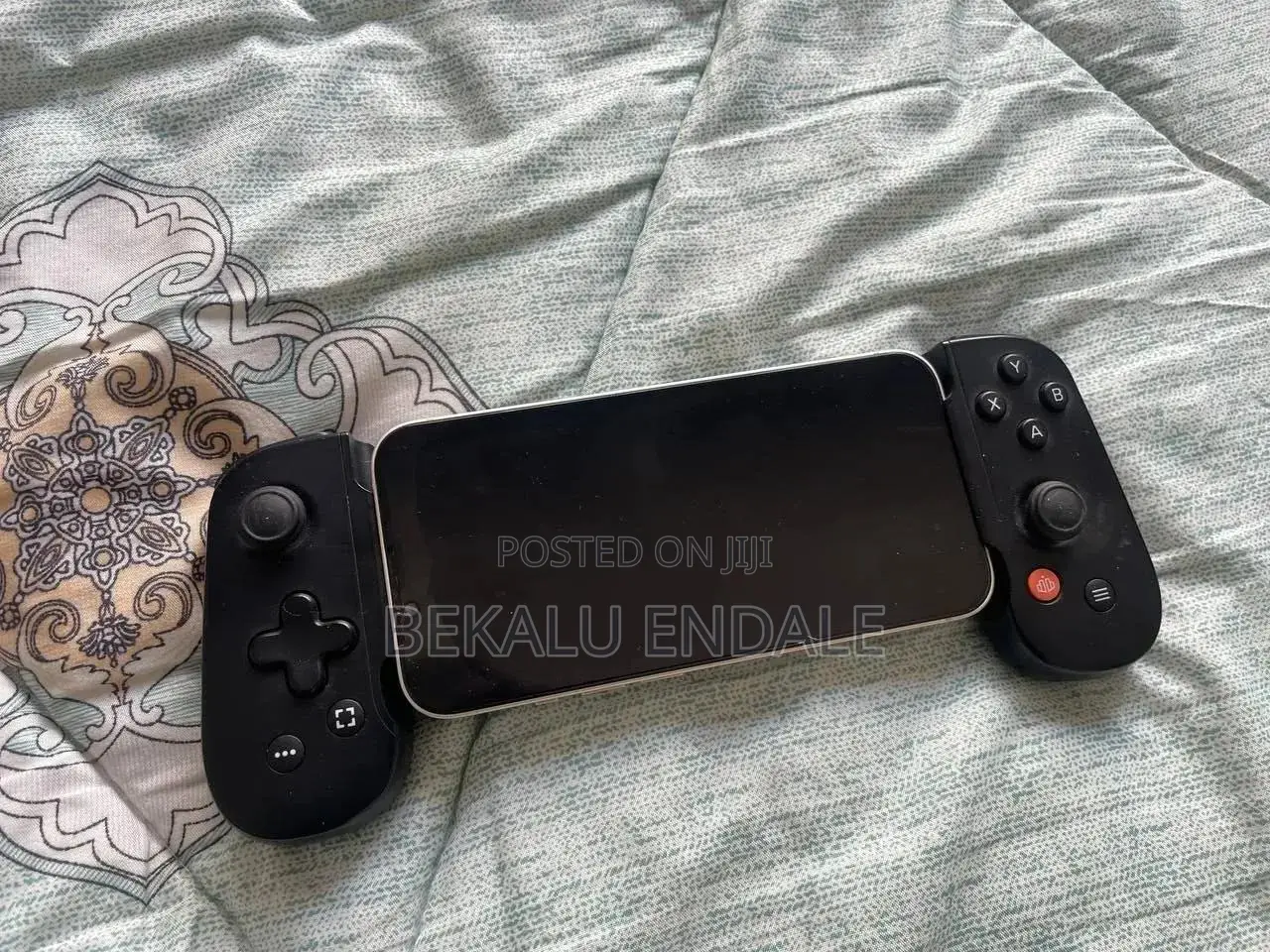 iPhone Gaming Backbone