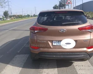 Hyundai Tucson 2017 Brown