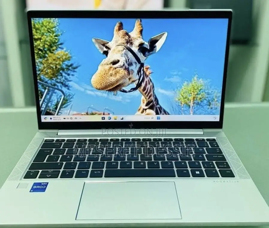 New Laptop HP EliteBook 830 16GB Intel Core i5 SSD 512GB