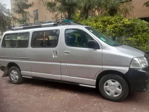 Toyota HiAce 2008 Silver
