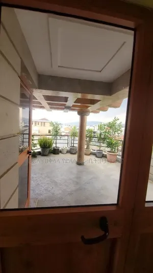 Furnished 8bdrm Townhouse/Terrace for sale