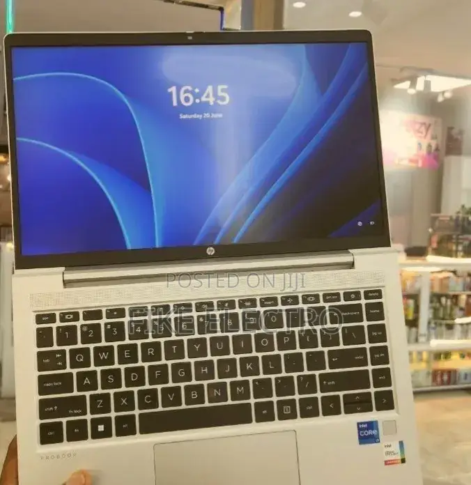 New Laptop HP ProBook 440 G10 16GB Intel Core i7 SSD 1T