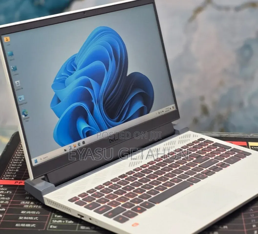 New Laptop Dell G15 5511 8GB AMD Ryzen 7 SSD 512GB