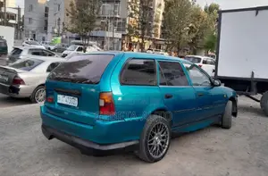 Toyota Corolla 1999 Teal