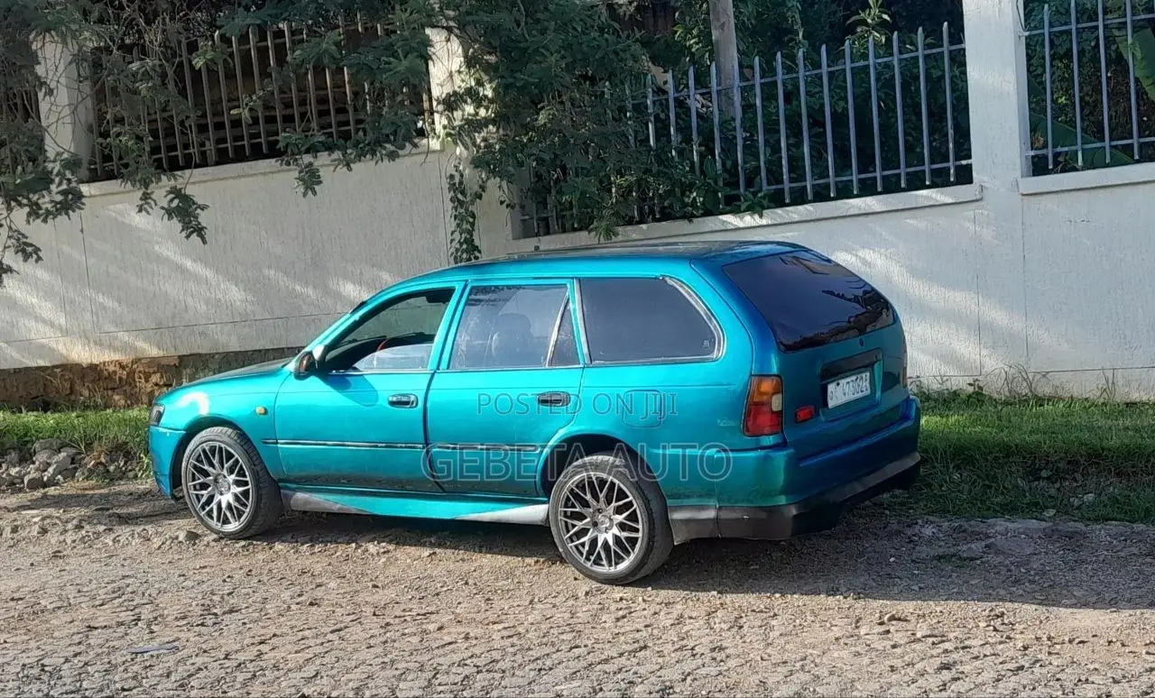 Toyota Corolla 1999 Teal