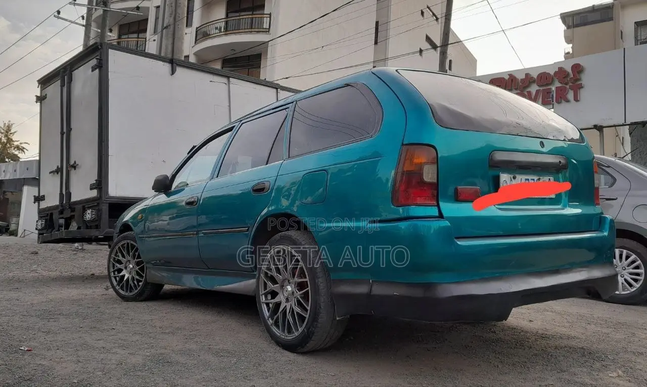 Toyota Corolla 1999 Teal