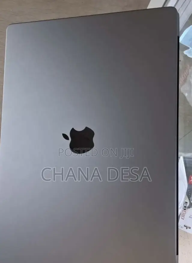 New Laptop Apple MacBook Pro 2021 M1 32GB Apple M1 Pro SSD 1T