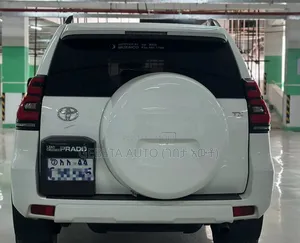Toyota Land Cruiser 2018 White