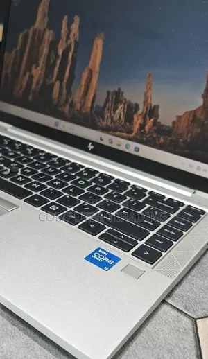 New Laptop HP EliteBook 840 G8 16GB Intel Core i5 SSD 512GB