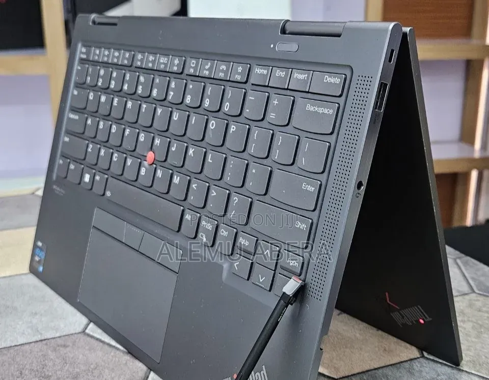 New Laptop Lenovo ThinkPad X1 Yoga 16GB Intel Core i7 SSD 512GB