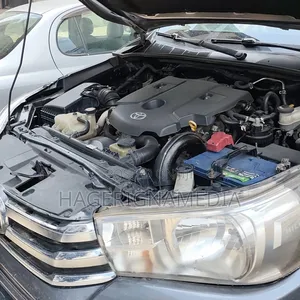 Toyota Hilux 2018 Gray