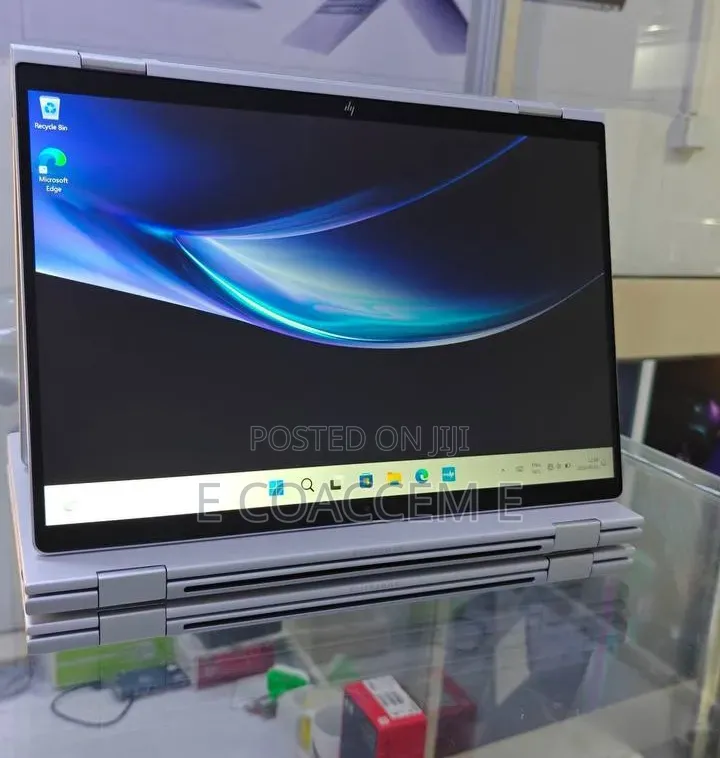 New Laptop HP 32GB Intel Core Ultra 7 SSD 1T