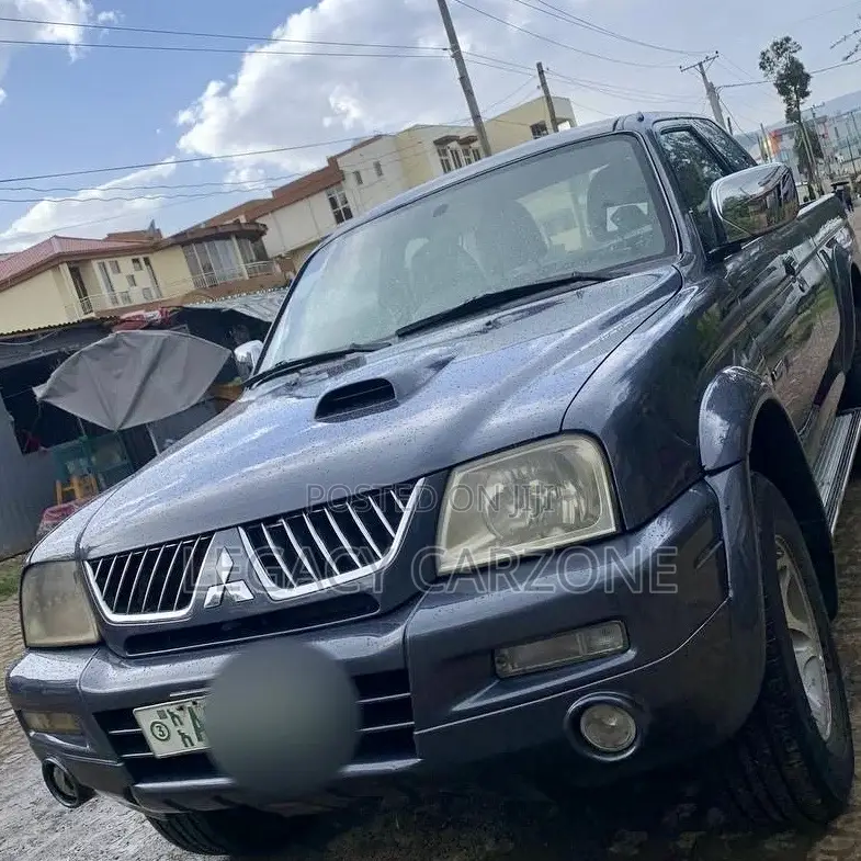 Mitsubishi L200 2005 Blue