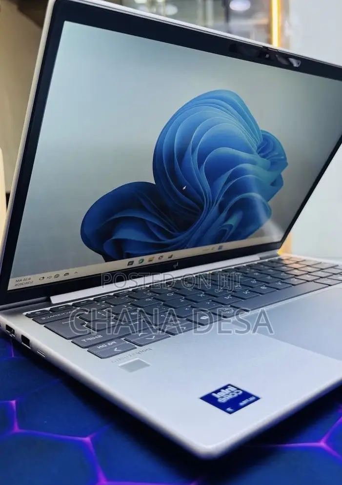 New Laptop HP 16GB Intel Core Ultra 7 SSD 512GB