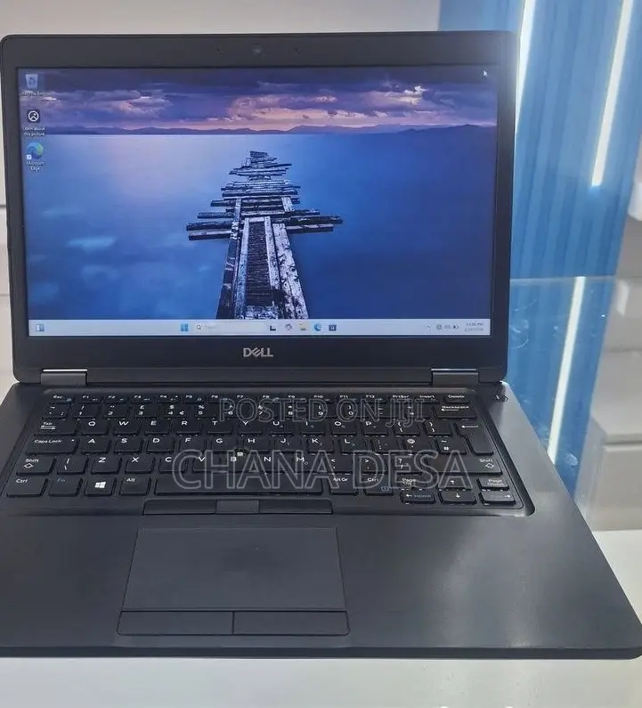 New Laptop Dell 8GB Intel Core i5 SSD 256GB
