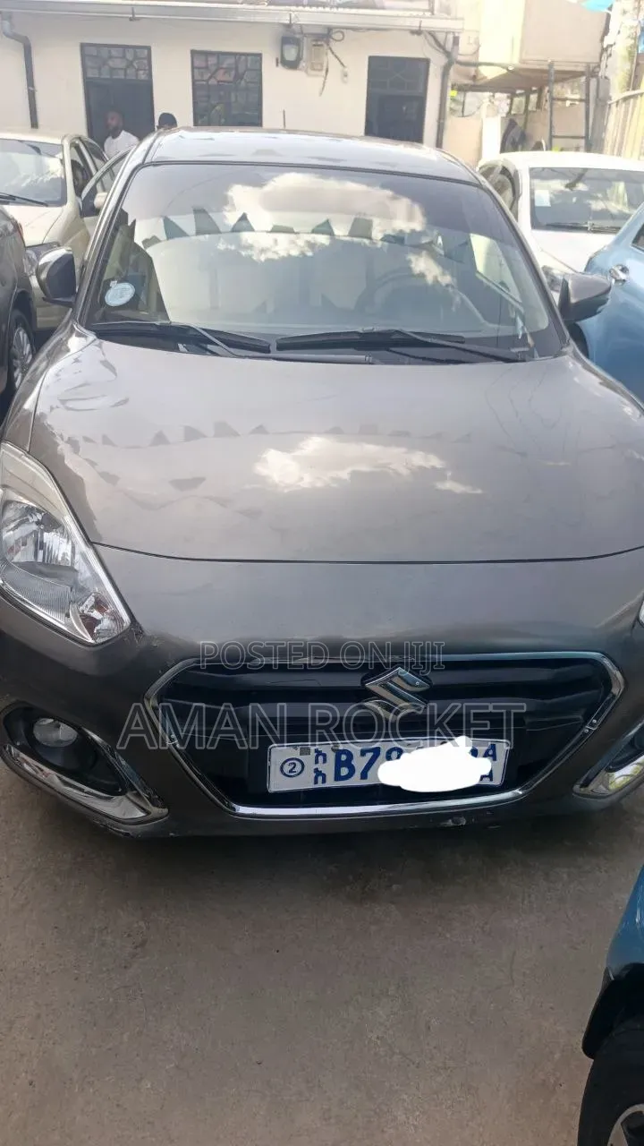 Suzuki Dzire 2022 Silver