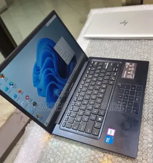 New Laptop Asus VivoBook 15 X505BA 16GB Intel Core 5 SSD 512GB