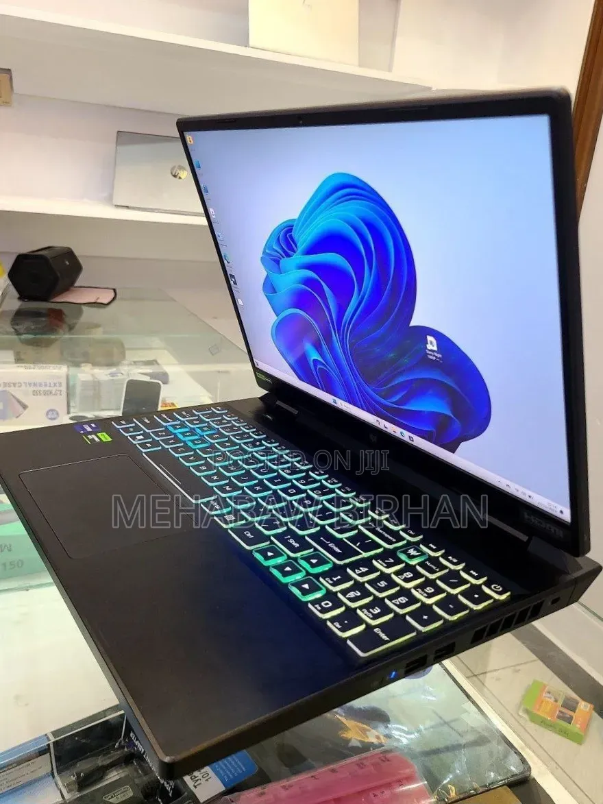 New Laptop Acer Predator Helios 300 16GB Intel Core i9 SSD 1T