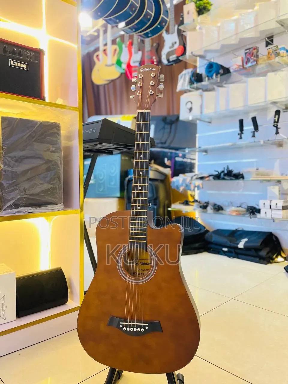 Box Guitar