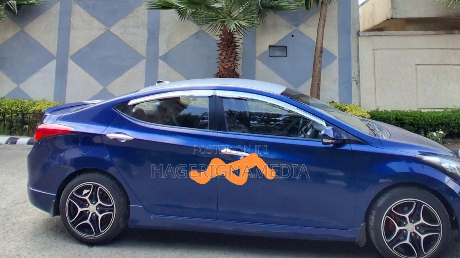 Hyundai Avante 2014 Blue
