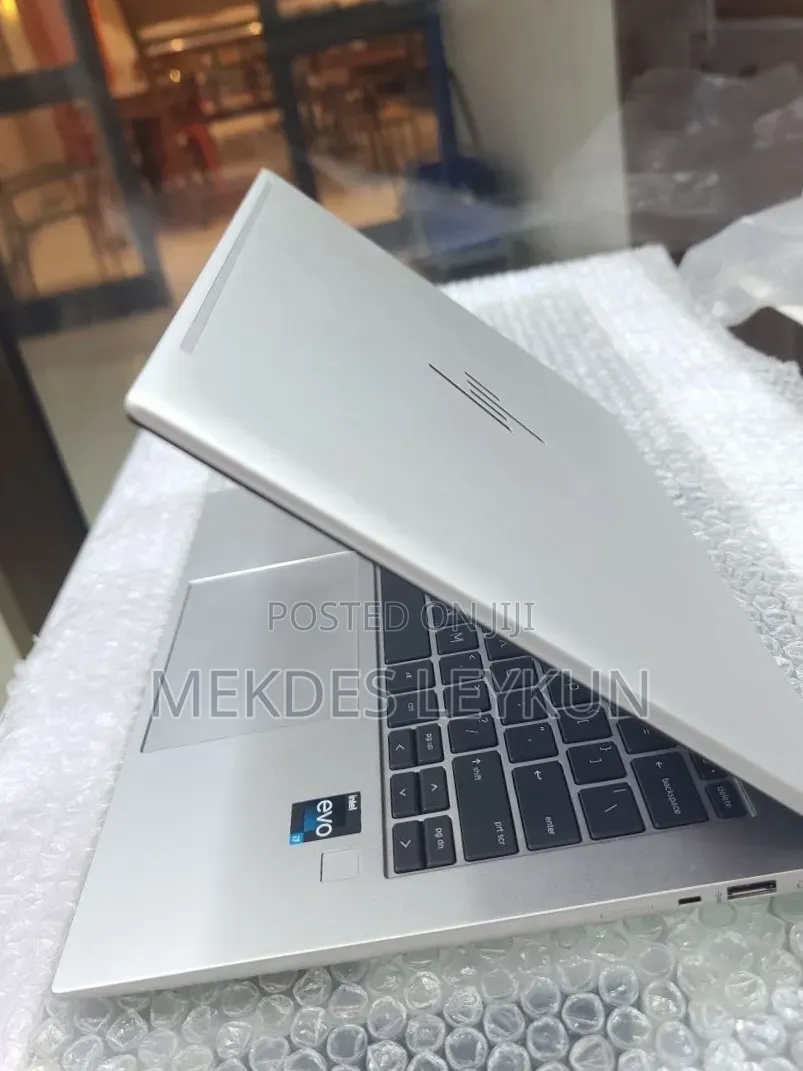 New Laptop HP EliteBook 840 16GB Intel Core i7 SSD 512GB