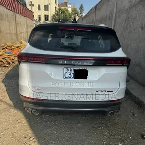 Jetour X70 Plus 2022 White