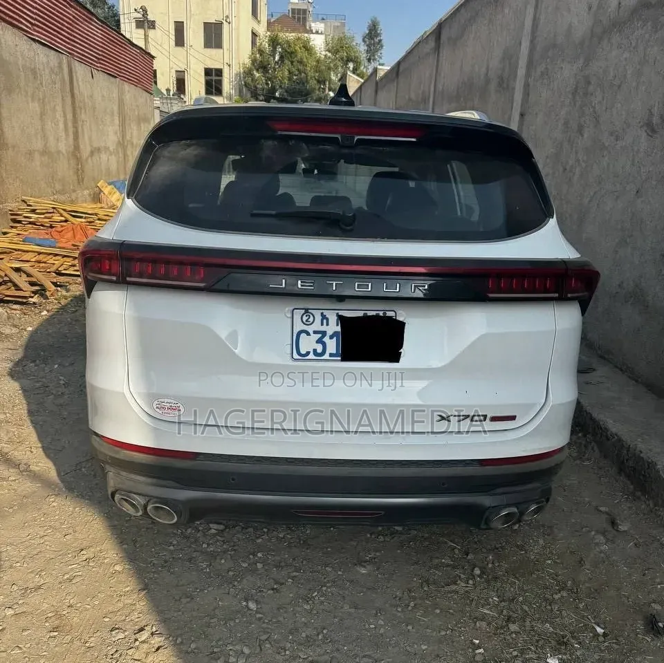 Jetour X70 Plus 2022 White
