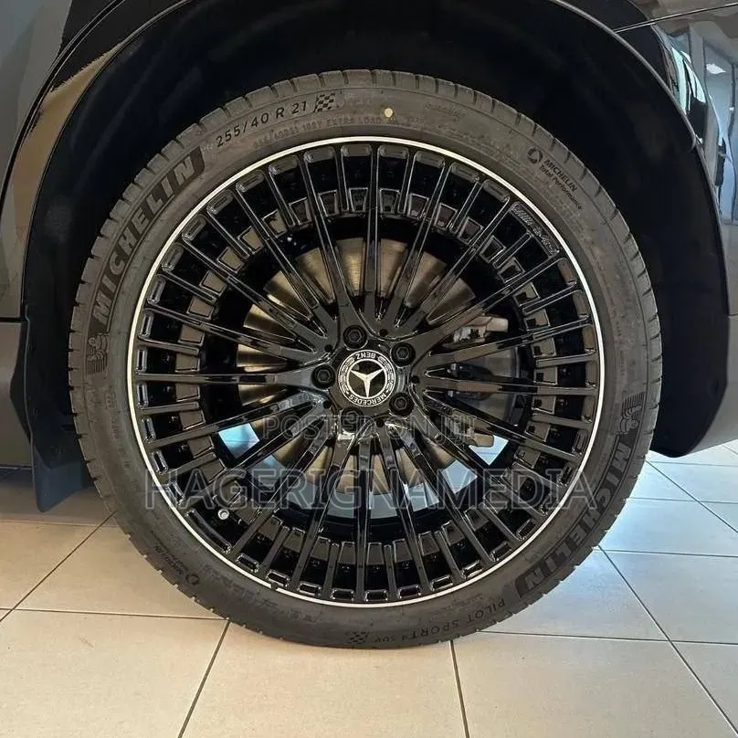 Mercedes-Benz EQC EQC400 4MATIC 2022 Black
