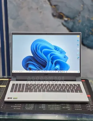 New Laptop Dell G15 5511 8GB AMD Ryzen 7 SSD 512GB