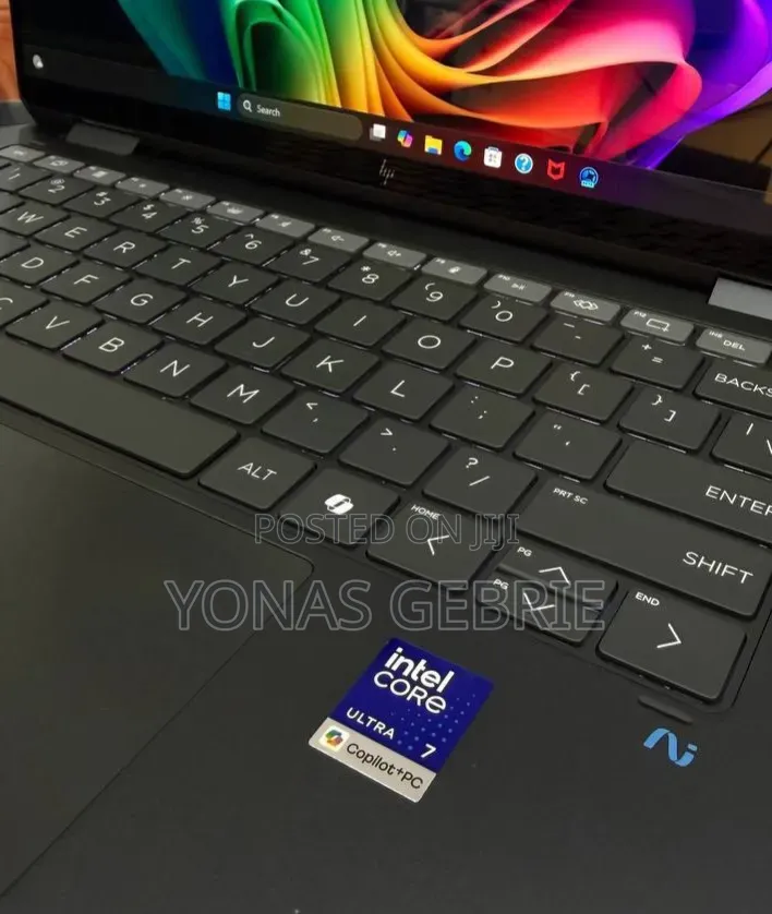 New Laptop HP OmniBook Ultra Flip 14" 32GB Intel Core Ultra 7 SSD 2T