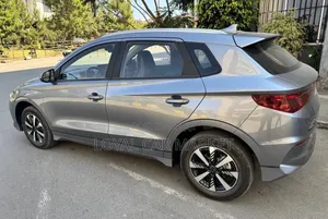 BYD E2 43 kWh 94 hp FWD 2024 Gray