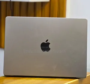 New Laptop Apple MacBook Pro 2021 M1 16GB Apple M1 Pro SSD 1T