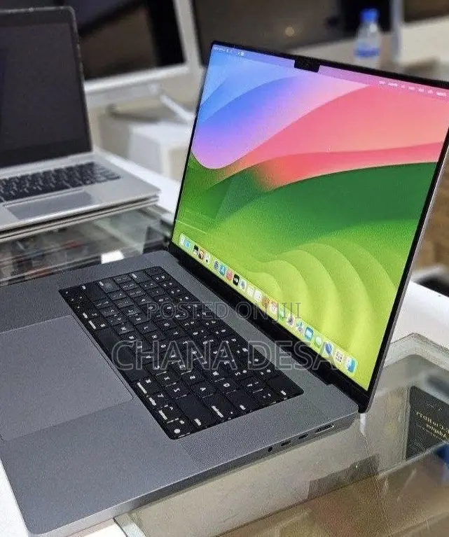 New Laptop Apple MacBook Pro 2021 M1 Max 32GB Apple M1 Max SSD 1T