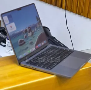 New Laptop Apple MacBook 16GB SSD 1T