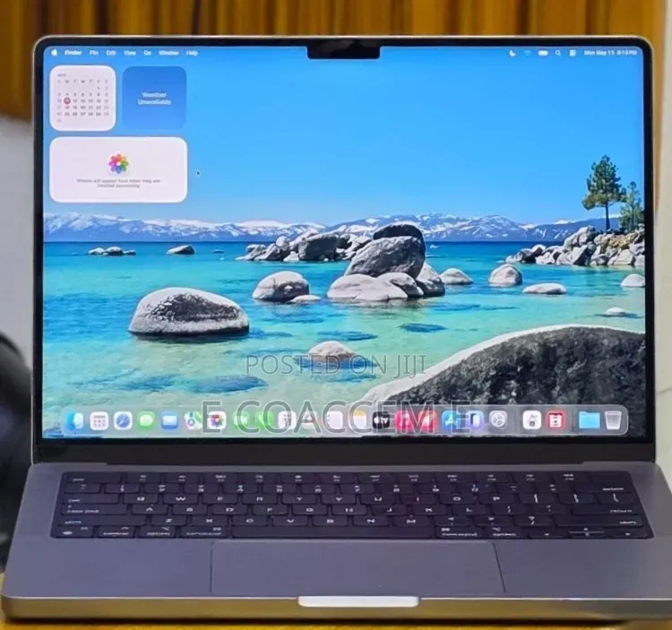 New Laptop Apple MacBook 16GB SSD 1T